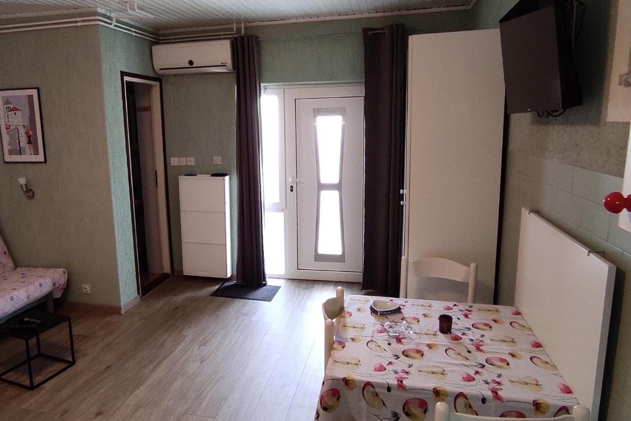 Studio Punat 5410A Extérieur photo
